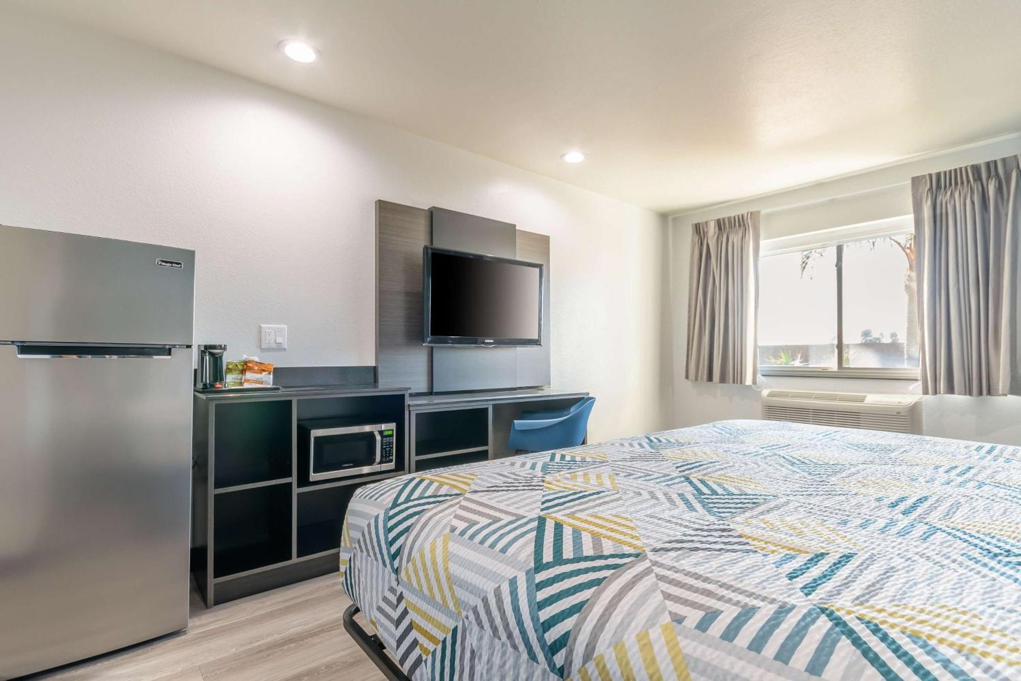 Studio 6 Suites Perris, Ca Екстериор снимка