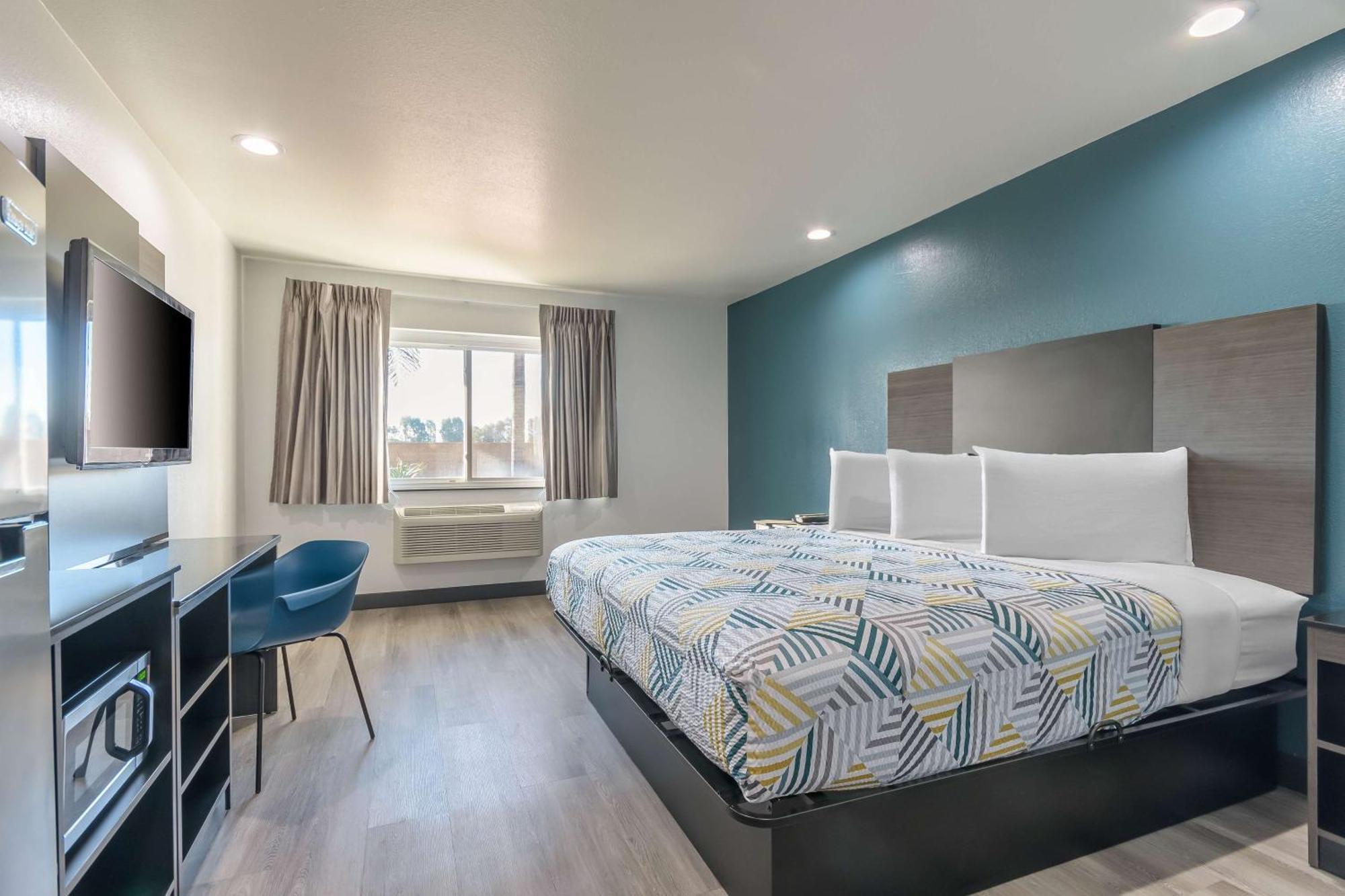 Studio 6 Suites Perris, Ca Екстериор снимка